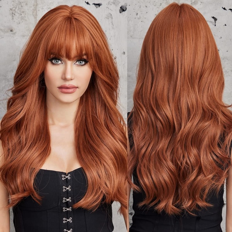 Oranjebruine synthetische pruiken Natuurlijke golvende pruik met pony Aardbeiblond