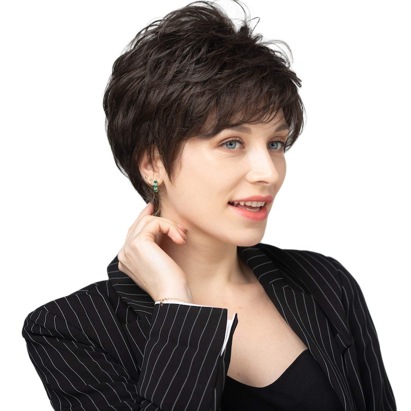 Korte donkerbruine synthetische pruiken voor dames en Lady Pixie Cut dagelijkse pruik