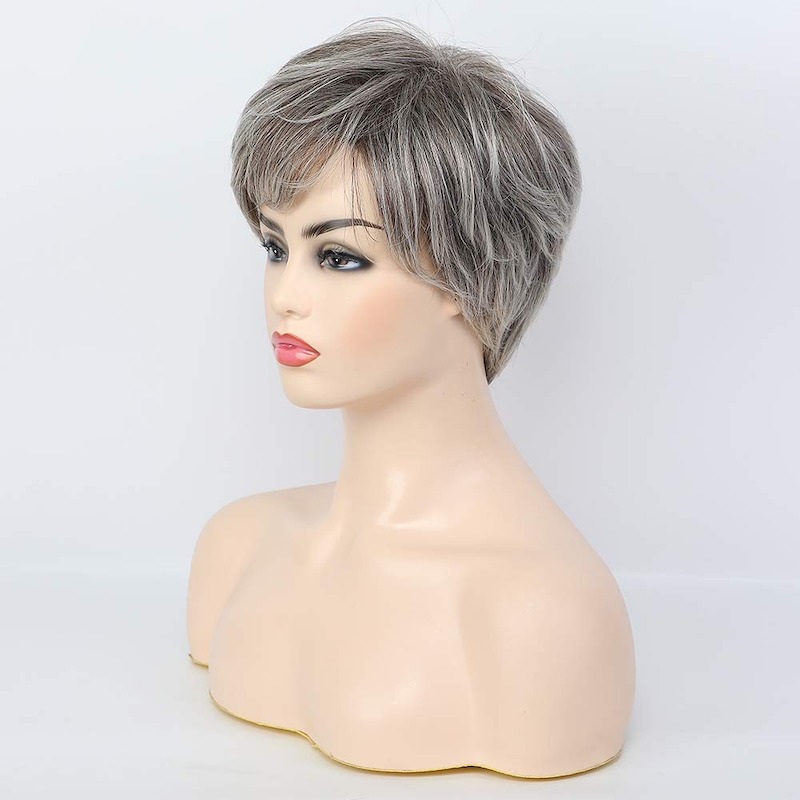 Korte grijze synthetische pruiken voor dames Natuurlijk haar Dagelijkse Pixie Cut-pruik