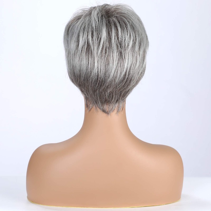 Stijlvolle korte grijze synthetische pruik voor vrouwen Pixie Cut pruik